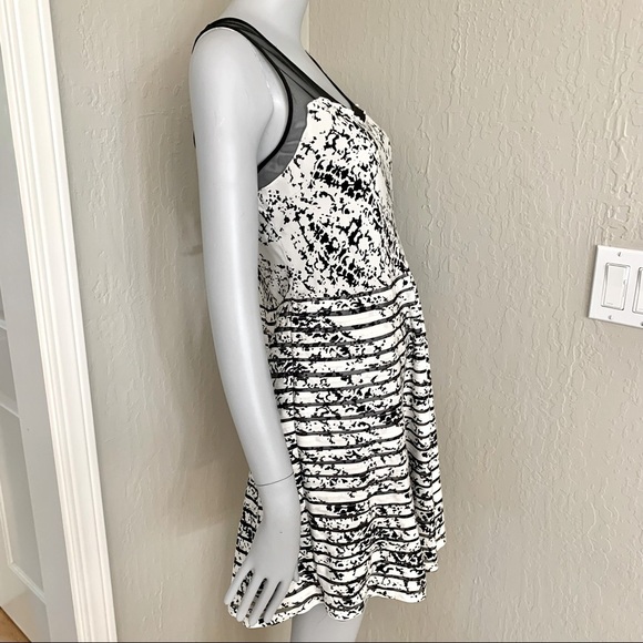 NWT PARKER Silk Blacksplatter Fit & Flare Dress Sleeveless Abstract Pattern M - Picture 9 of 16